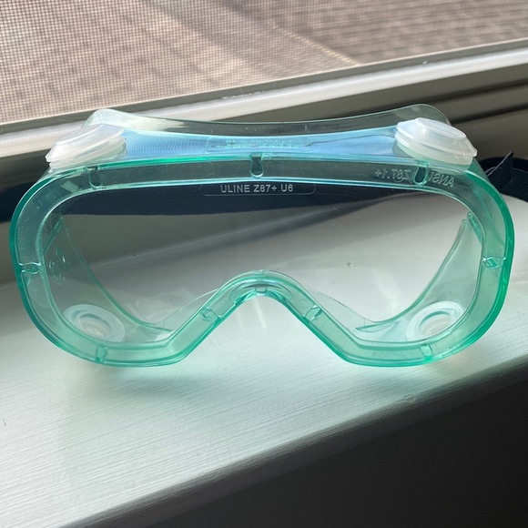 Lab goggles - Picture 1 of 3